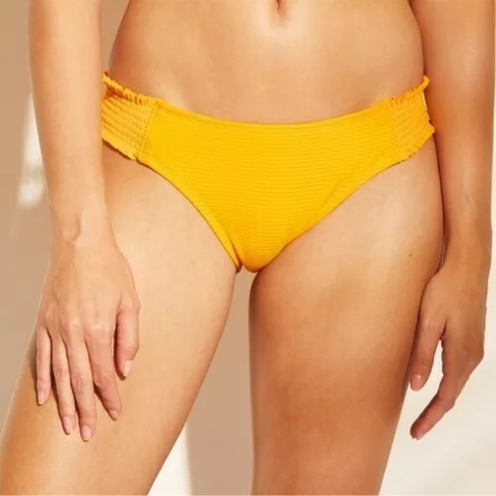 Women’s Ribbed Tab Hipster Bikini Bottom